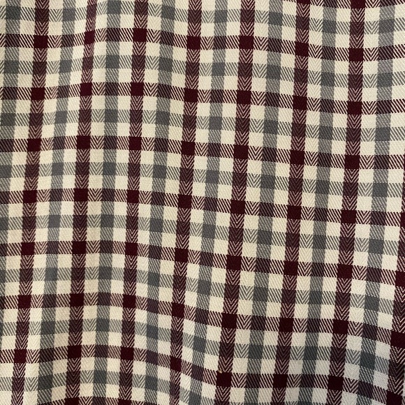 Calvin Klein plaid button down shirt. Very good condition size large - Picture 4 of 4